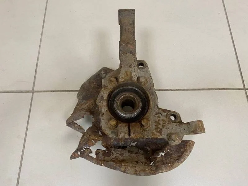 Кулак поворотный передний правый Hyundai Santa Fe (CM) 2006-2012