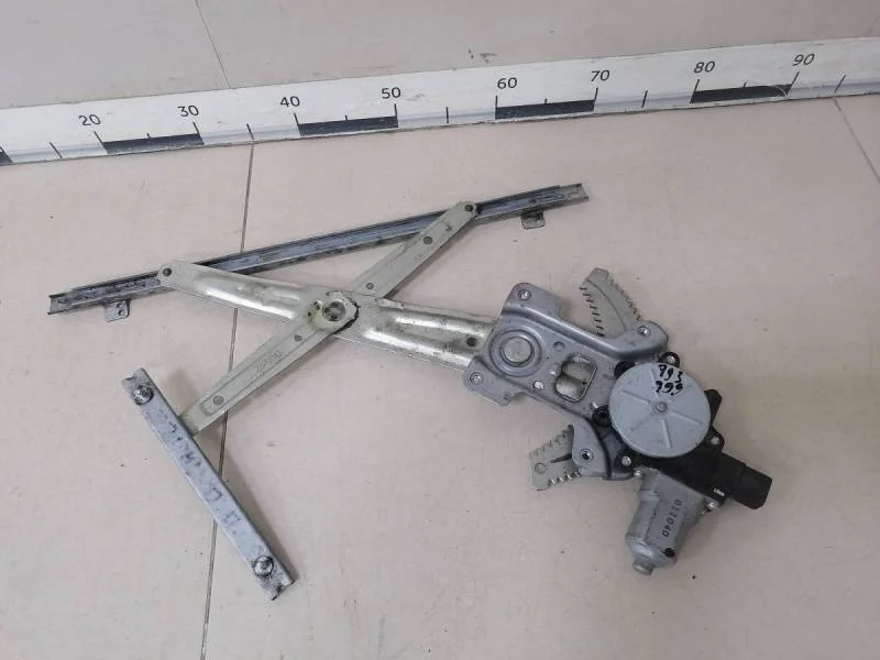 Стеклоподъемник электр. передний правый Mitsubishi Outlander XL (CW) 2006-2012