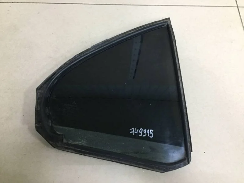 Стекло двери задней правой (форточка) Mitsubishi Lancer X (CX, CY)  2007>