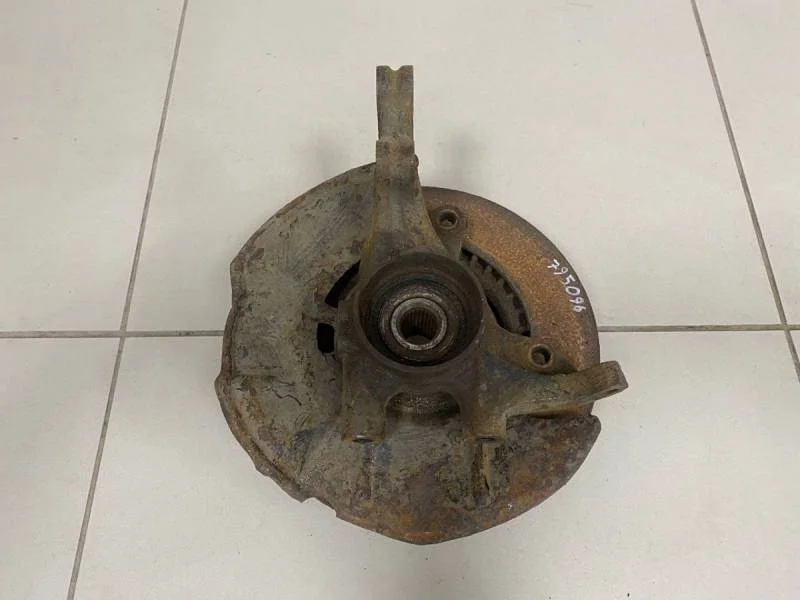 Кулак поворотный передний правый Hyundai Elantra (HD) 2006-2010