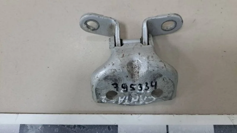 Петля двери задней правой верхняя Hyundai Santa Fe (CM) 2006-2012