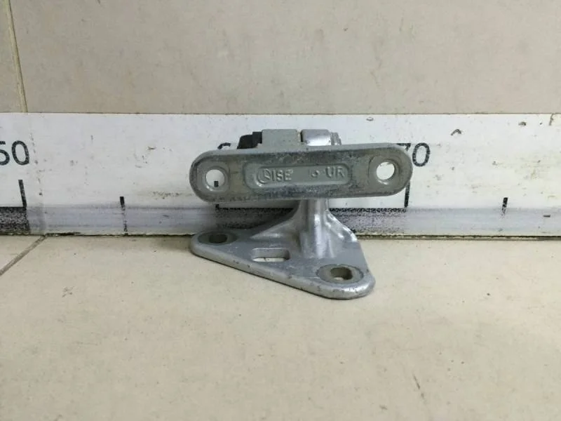 Петля двери передней правой нижняя Mercedes-Benz E-Class (W211) 2002-2009