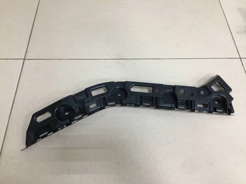 Кронштейн заднего бампера правый Volkswagen Polo (Mk6) 2020>