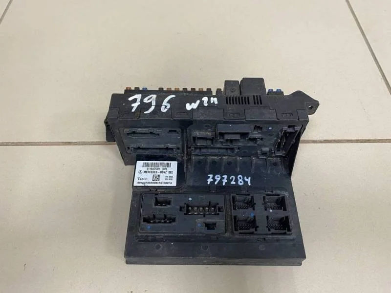 Блок предохранителей Mercedes-Benz E-Class (W211) 2002-2009