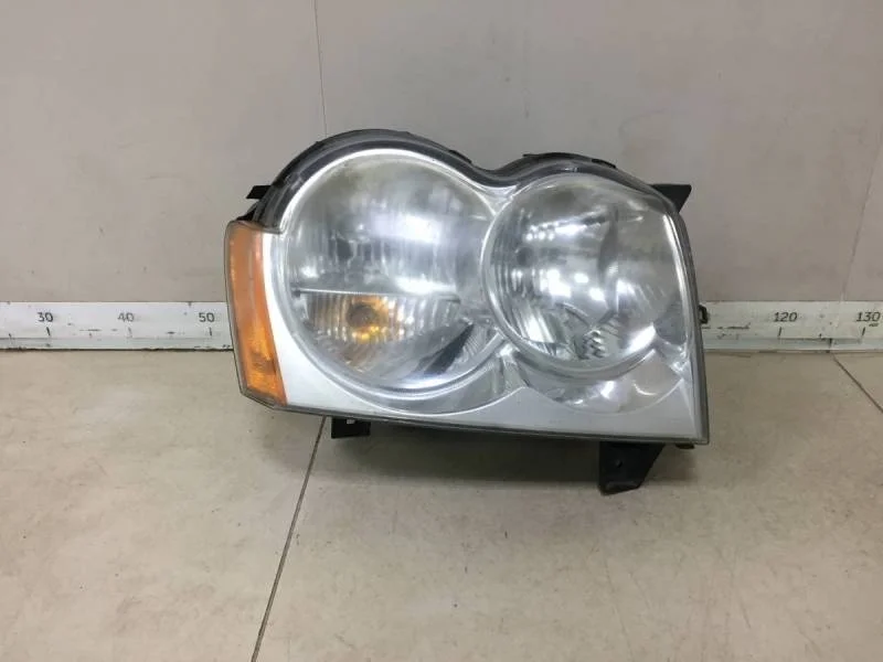 Фара правая Jeep Grand Cherokee (WH) 2005-2010