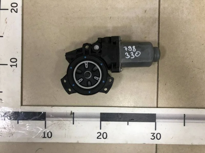 Моторчик стеклоподъемника Kia Ceed (ED) 2007-2012