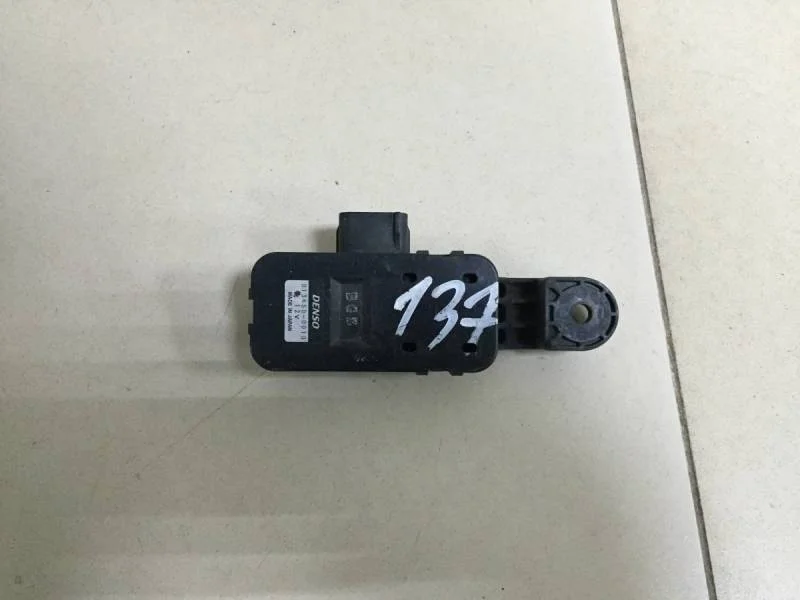 Датчик Lexus LS600h (XF40) 2006-2009