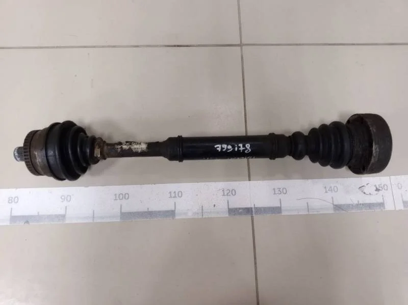 Полуось передняя левая Audi A4 (B5) 1994-2001