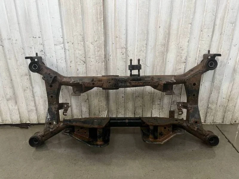 Балка задняя Nissan X-Trail (T30) 2001-2006