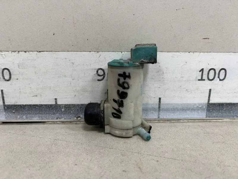 Насос омывателя Nissan X-Trail (T30) 2001-2006