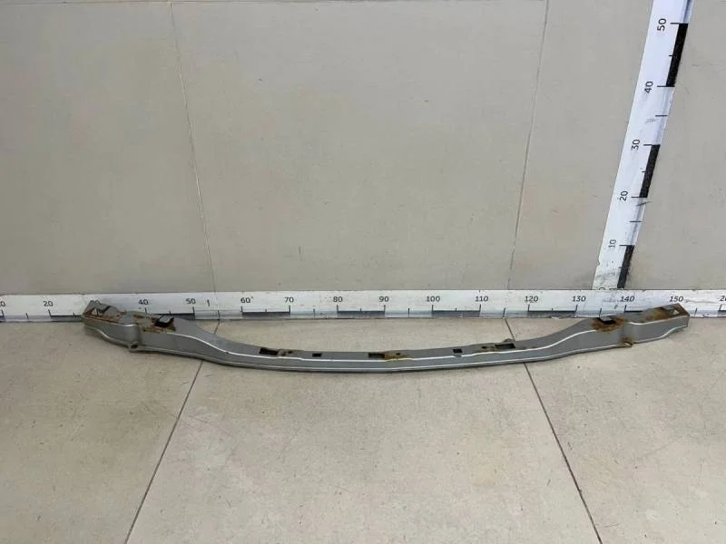 Усилитель переднего бампера Nissan X-Trail (T30) 2001-2006