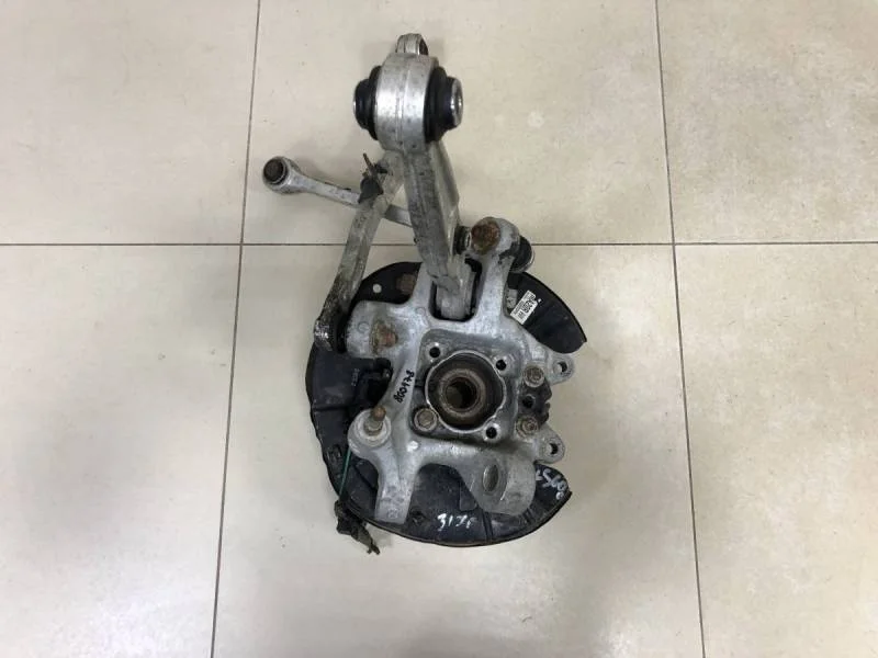 Кулак поворотный задний правый Lexus LS (USF40) 2006-2017