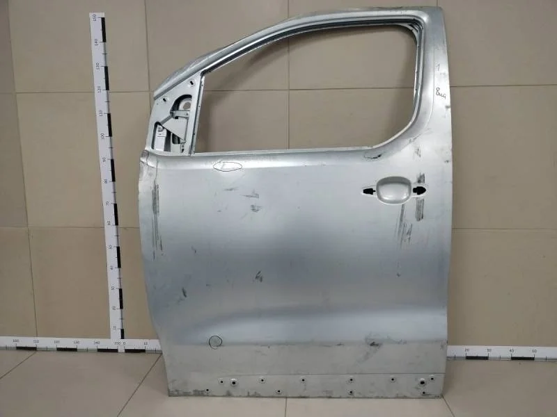 Дверь передняя левая Peugeot Traveller 2016>