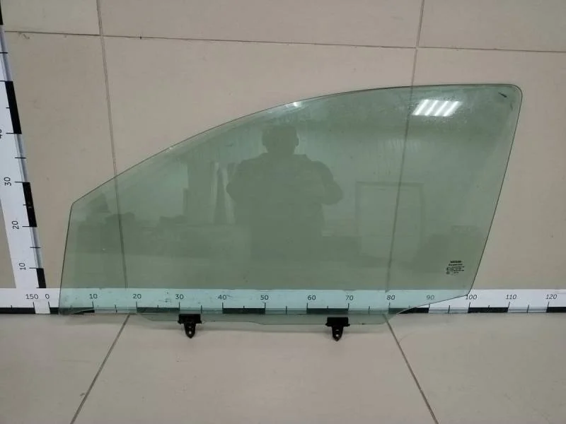 Стекло двери передней левой Nissan Qashqai (J10) 2006-2013