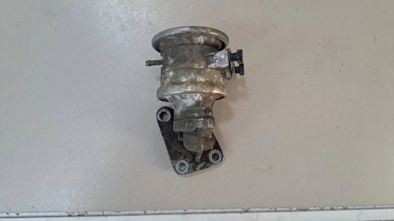 Клапан рециркуляции выхлопных газов Audi A4 (B5) 1994-2001