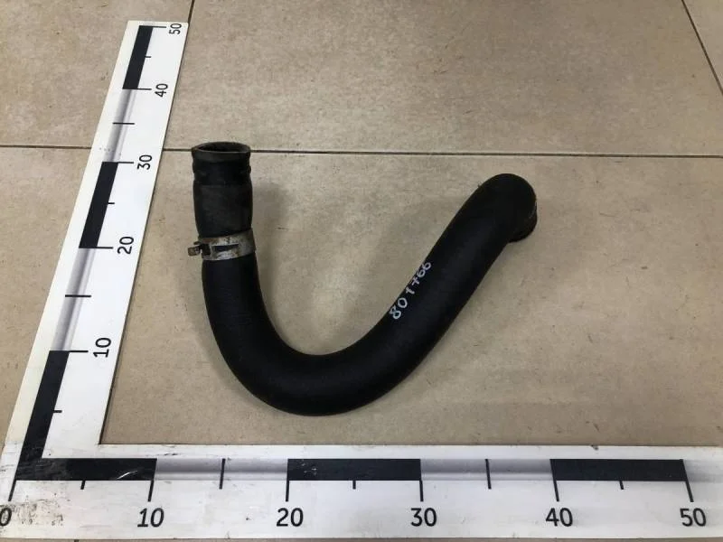 Патрубок радиатора охлаждения Toyota Corolla E150 2006-2013