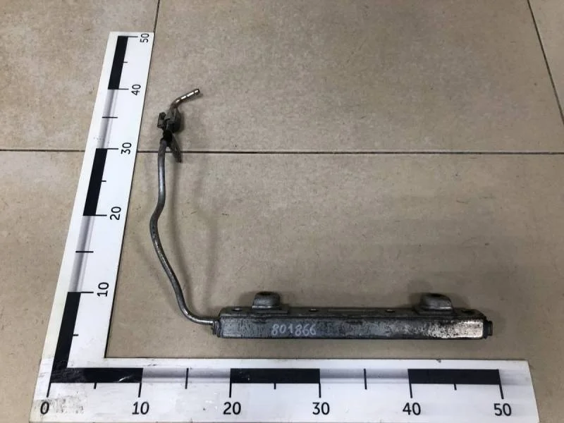 Рейка топливная (рампа) Toyota Corolla E150 2006-2013