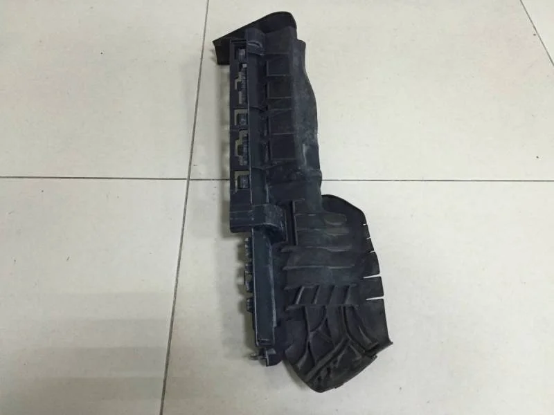 Воздуховод радиатора Mercedes-Benz E-Class (W212) 2009-2016