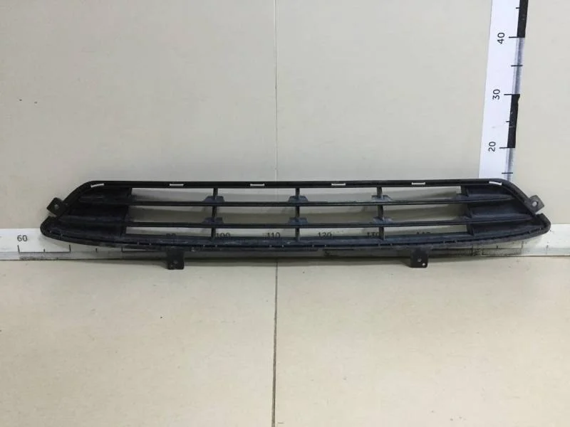 Решетка в бампер центральная Kia Optima 4 (JF) 2015>