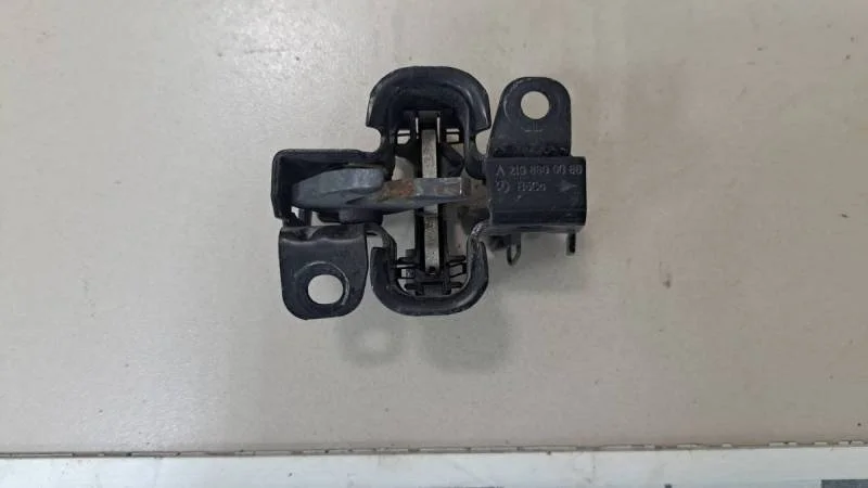 Замок капота Mercedes-Benz E-Class (W211) 2002-2009