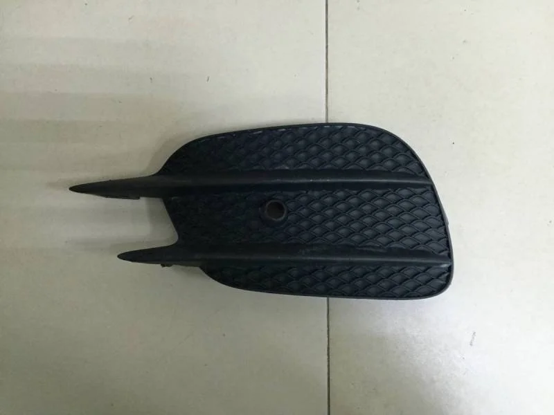 Решетка в бампер левая Mercedes-Benz E-Class (W213) 2016>