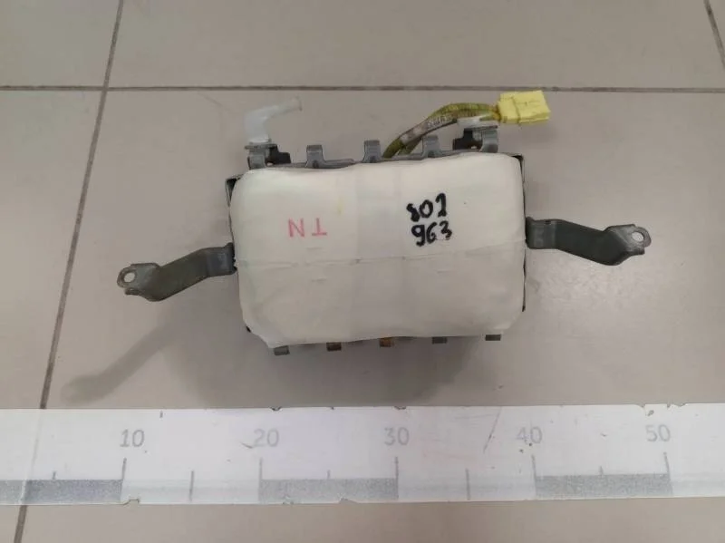 Подушка безопасности пассажирская (в торпедо) Lexus LS (USF40) 2006-2017