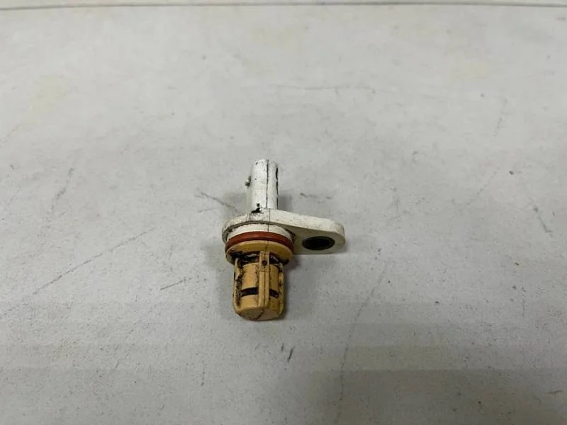 Датчик положения распредвала Opel Astra J 2010-2017