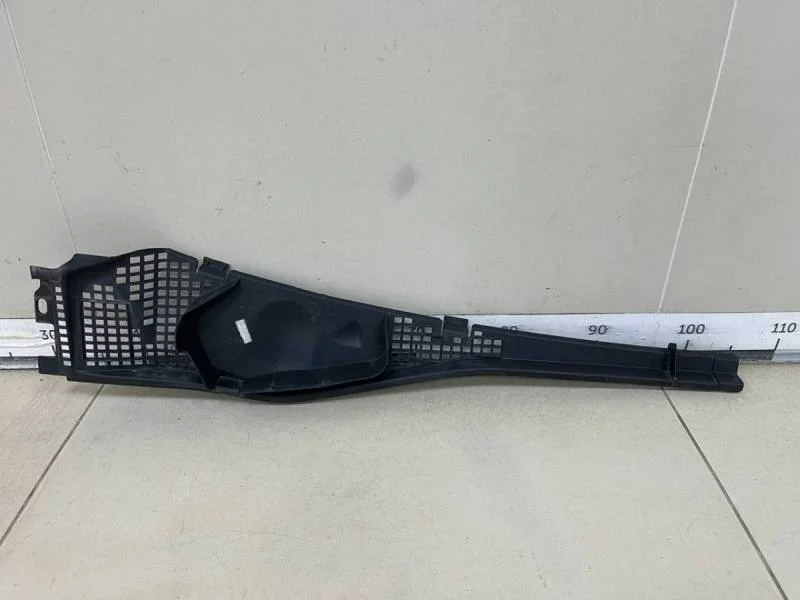 Решетка стеклооч. (планка под лобовое стекло, жабо) Renault Sandero 2009-2014