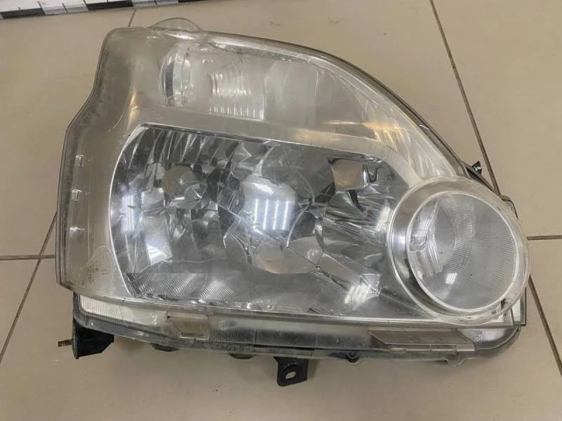 Фара правая Nissan X-Trail (T31) 2007-2014