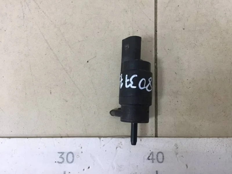 Насос омывателя Volkswagen Jetta (5K) 2011>