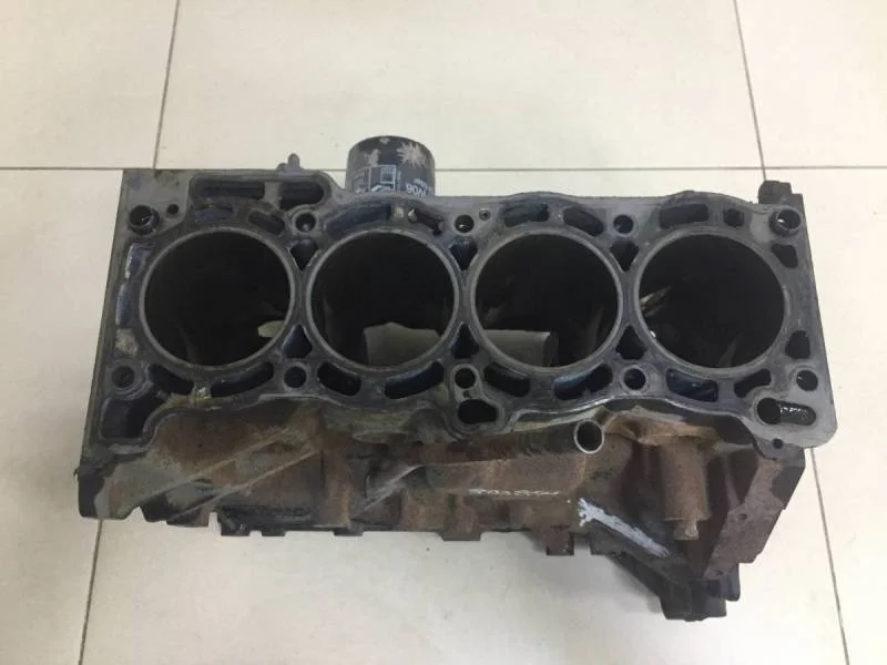 Блок двигателя Nissan Almera (N16) 2000-2006