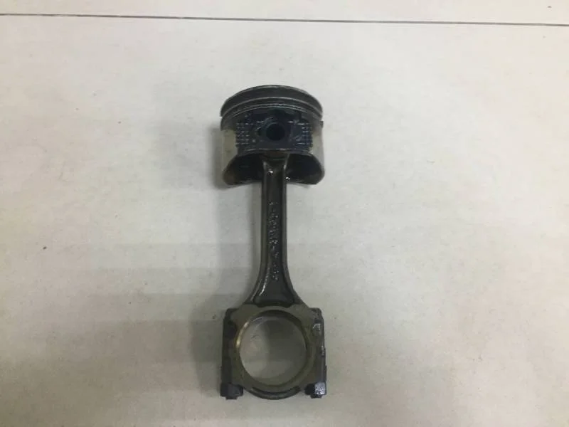 Поршень с шатуном Nissan Almera (N16) 2000-2006
