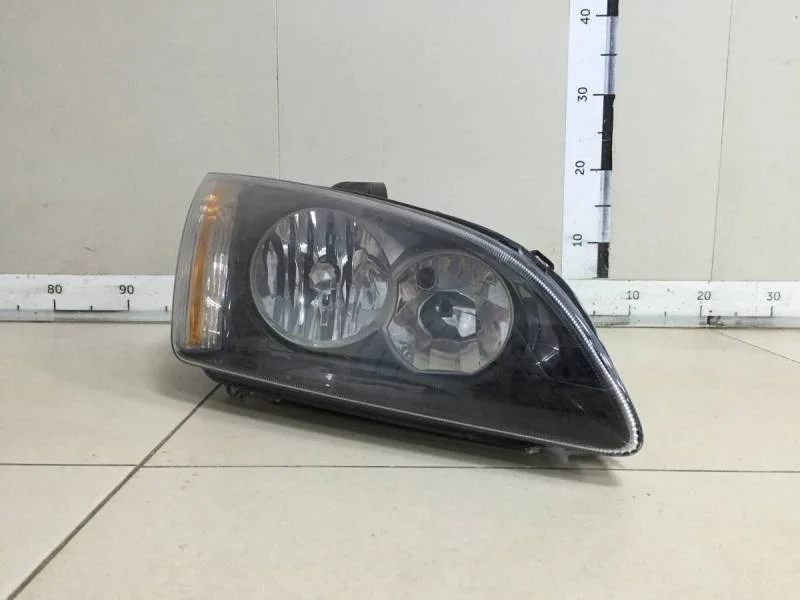 Фара правая Ford Focus 2 (DA) 2005-2008