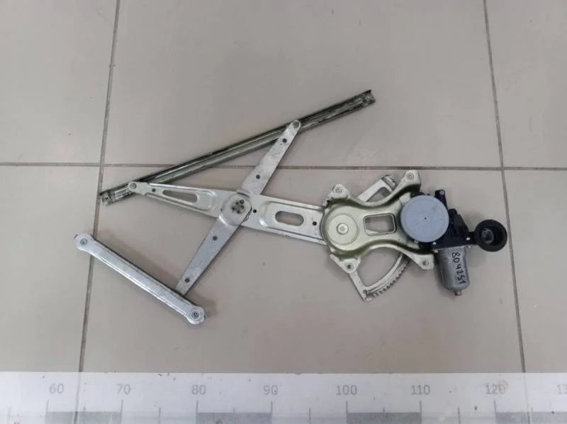 Стеклоподъемник электр. передний правый Toyota Rav 4 (A30) 2006-2013