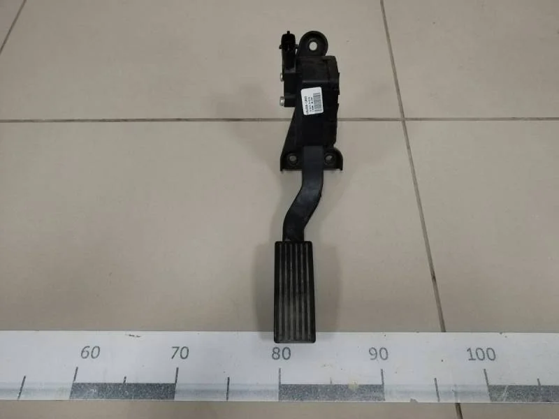 Педаль газа Hyundai Solaris 2010-2017