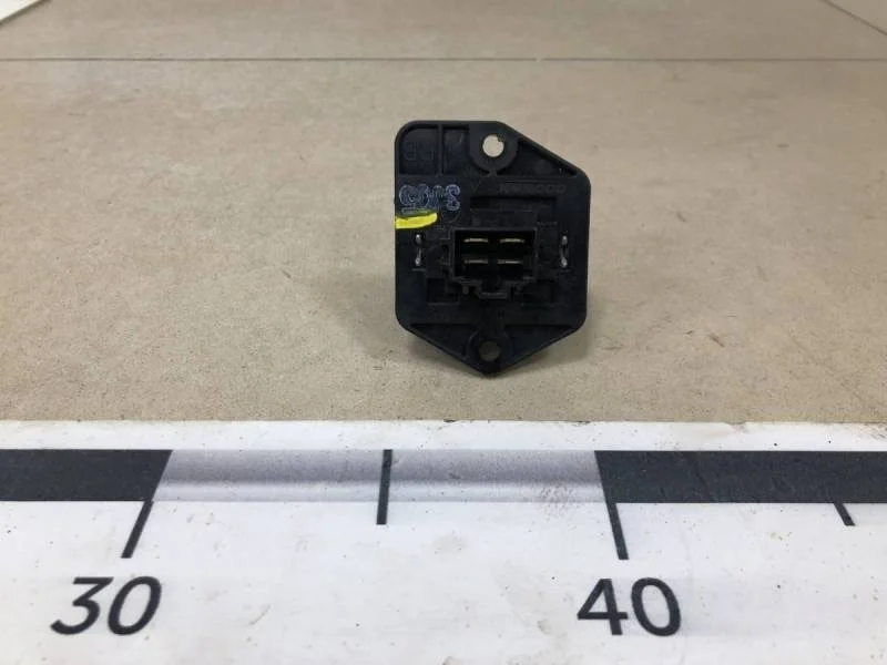 Резистор отопителя Hyundai Solaris 2010-2017