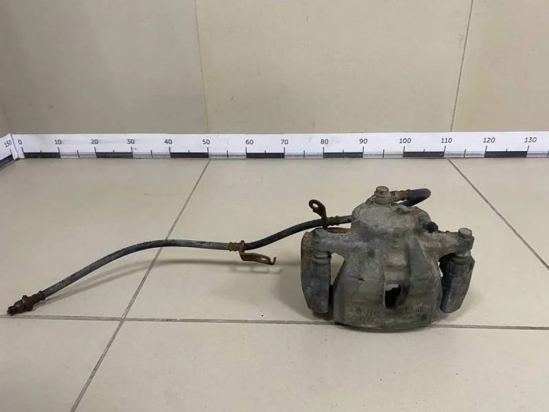 Суппорт передний левый Toyota Rav 4 (A30) 2006-2013