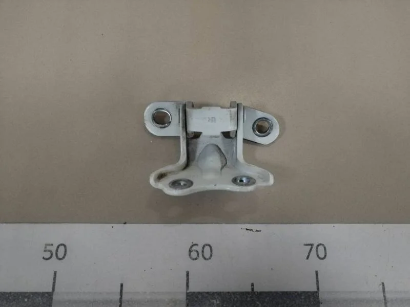 Петля двери задней правой верхняя Hyundai Solaris 2010-2017