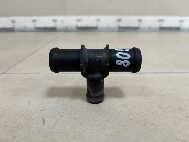 Тройник системы охлаждения Volkswagen Polo (Sed RUS) 2011>