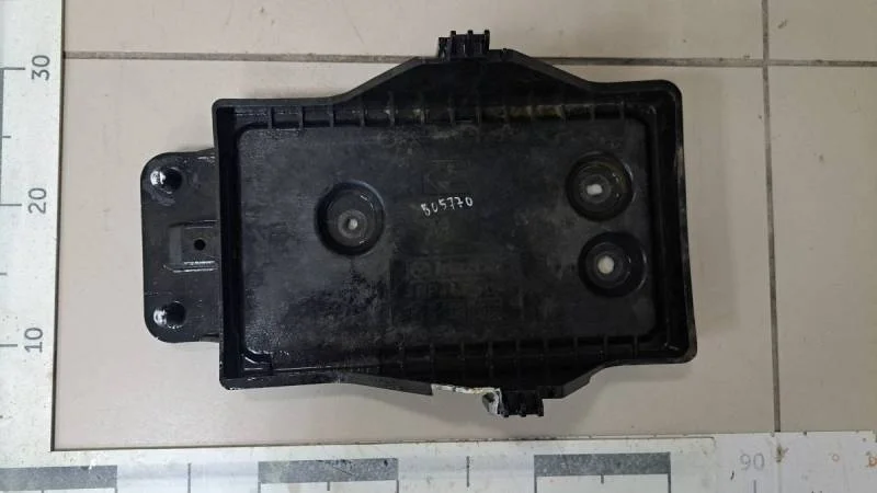 Крепление АКБ (корпус / подставка) Mazda CX-5 (KE) 2011-2017