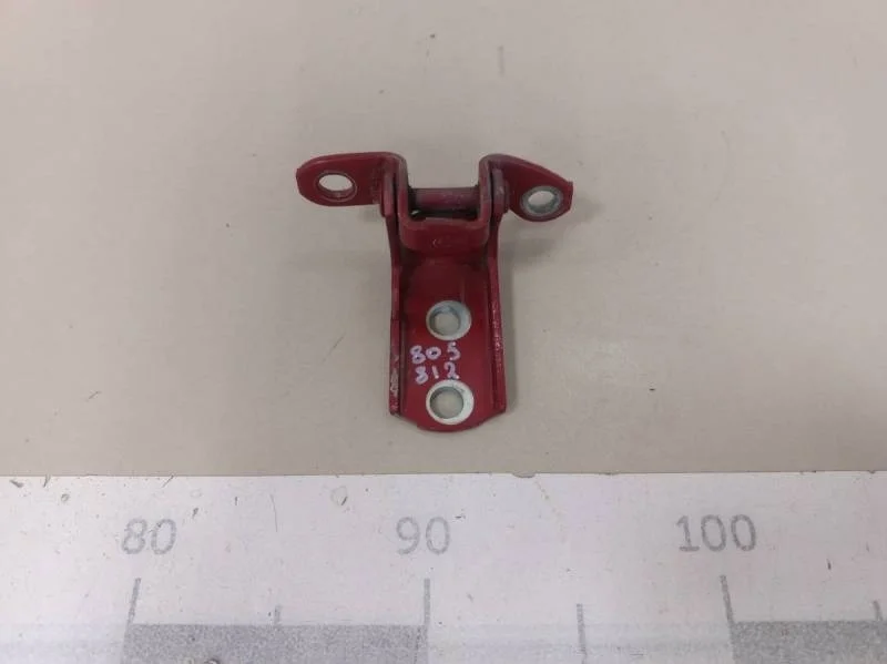 Петля двери задней левой нижняя Toyota Rav 4 (A30) 2006-2013