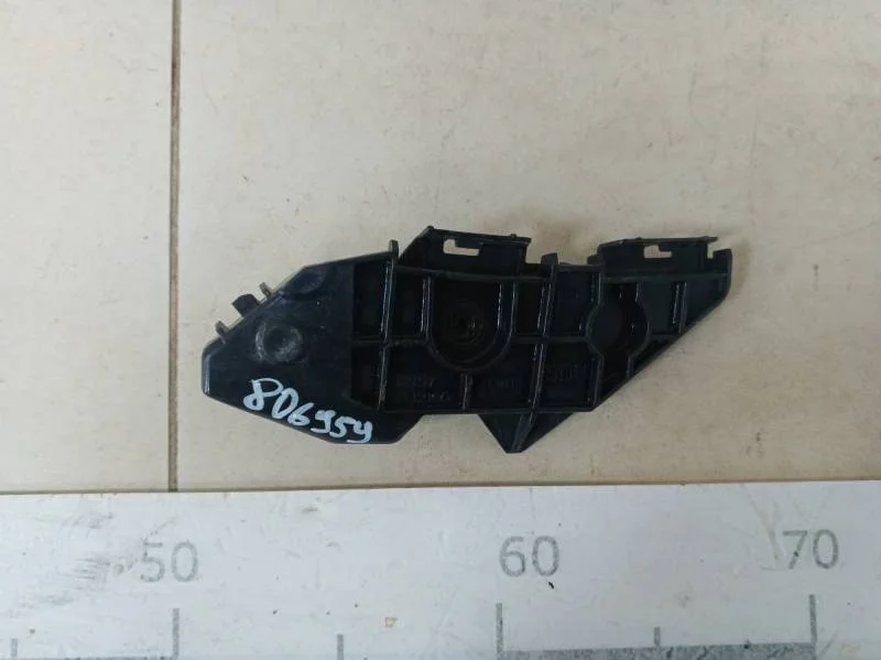 Кронштейн заднего бампера правый Toyota Corolla E150 2006-2013