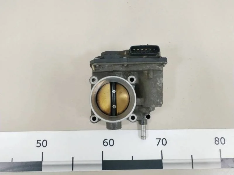 Заслонка дроссельная электрическая Toyota Corolla E150 2006-2013