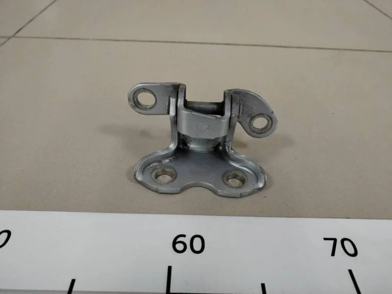 Петля двери задней правой верхняя Toyota Corolla E150 2006-2013