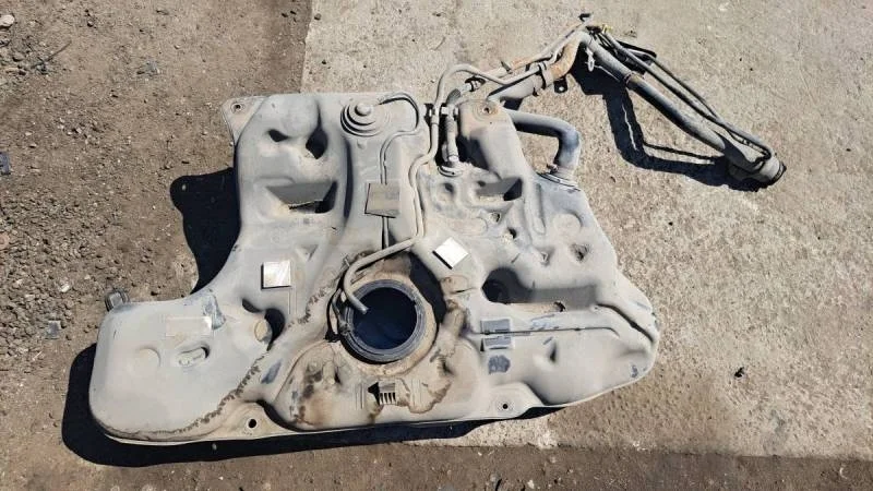 Бак топливный Toyota Corolla E150 2006-2013