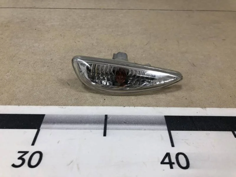 Повторитель на крыло Hyundai Solaris 2010-2017