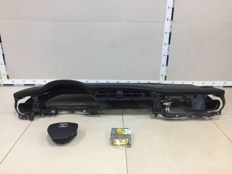 Подушка безопасности (комплект) Toyota Corolla E180 2013>