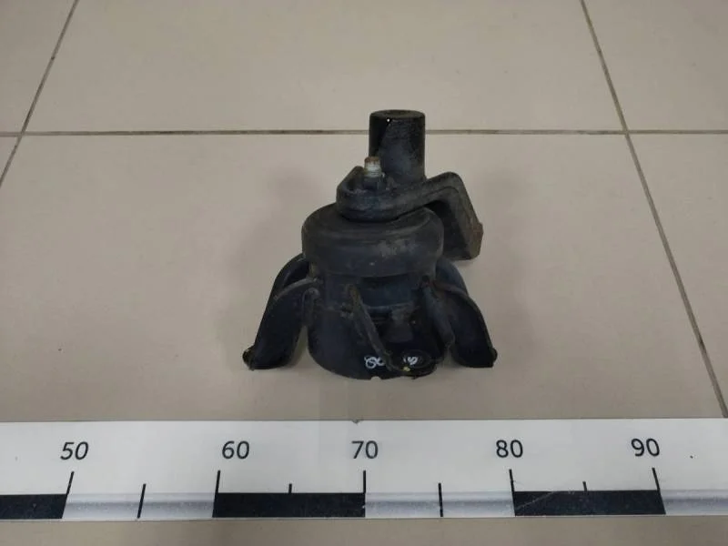 Опора двигателя правая Hyundai Solaris 2010-2017