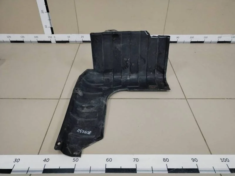 Пыльник двигателя боковой правый Hyundai Solaris 2010-2017