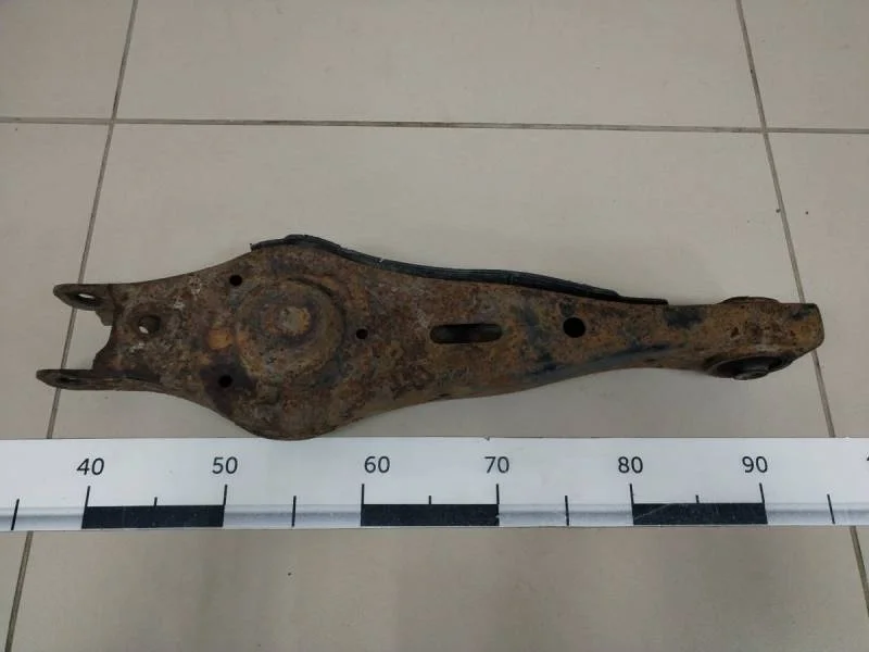 Рычаг задний нижний левый Kia Sorento (XM) 2009>